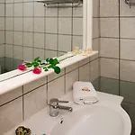 Отель Brascos 3*