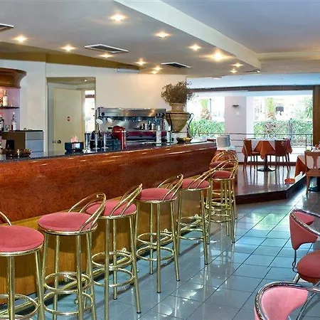 巴斯克奥斯酒店 酒店 罗希姆诺