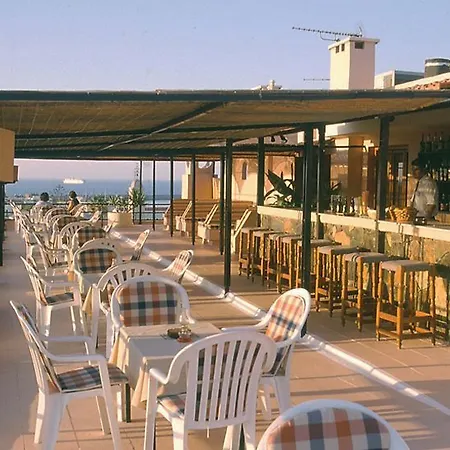 巴斯克奥斯酒店 3*